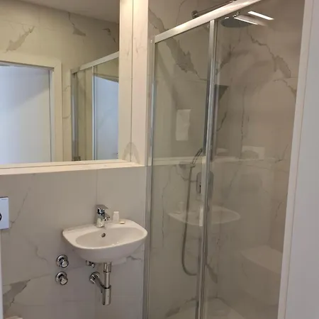 Dom Profesorski Im. Stanislawa Pigonia *