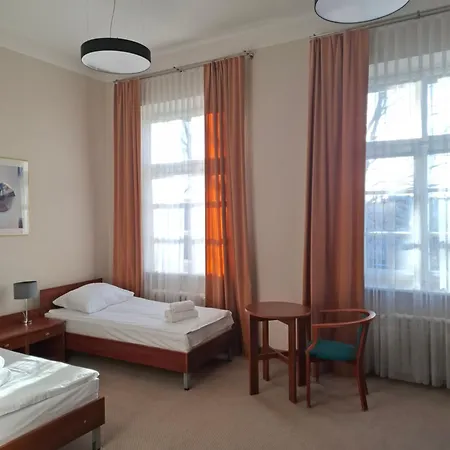 Dom Profesorski Im. Stanislawa Pigonia Otel