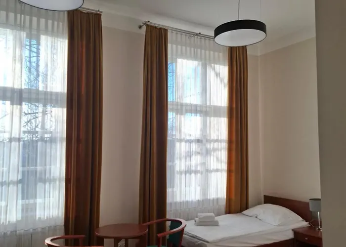 מלון Dom Profesorski Im. Stanislawa Pigonia